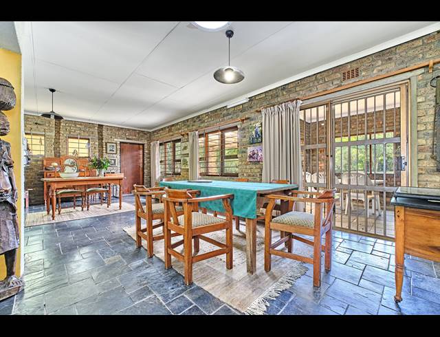 4 BEDROOM EQUESTRIAN PROPERTY FOR SALE IN SUN VALLEY